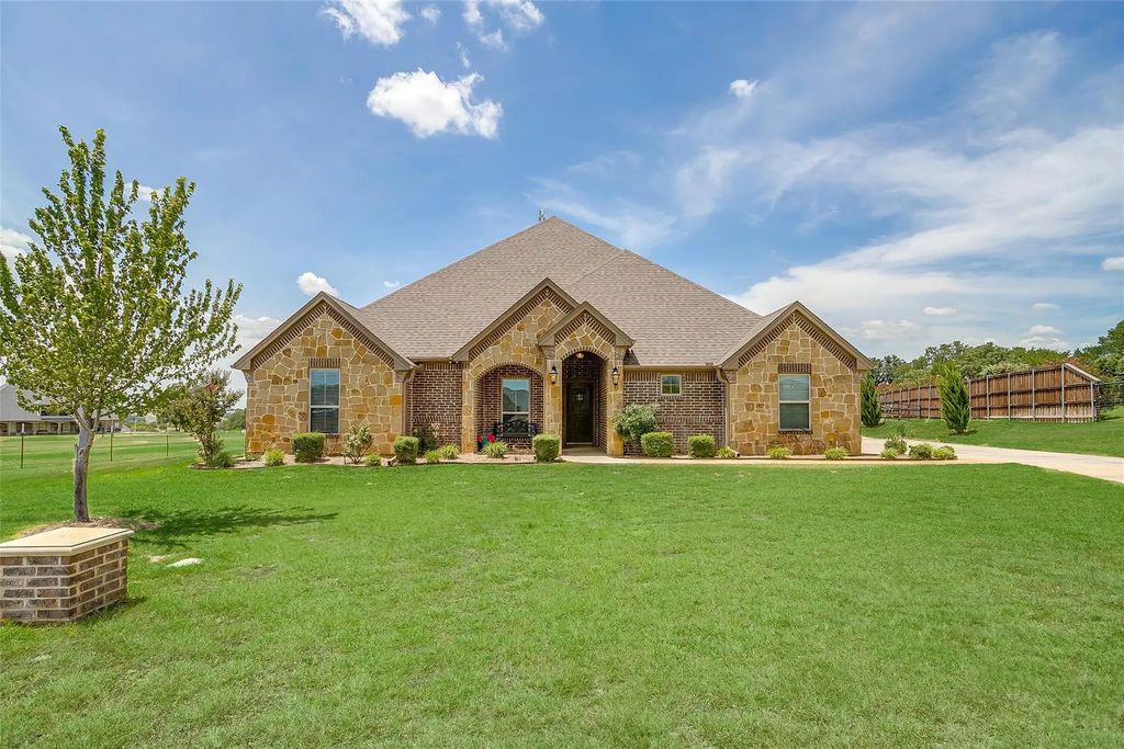 691 E Canyon Creek Lane, Weatherford