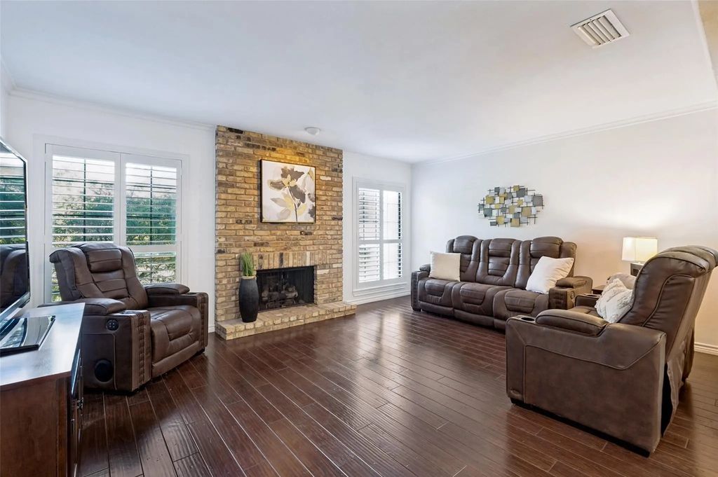 15151 Berry Trail 1211, Dallas
