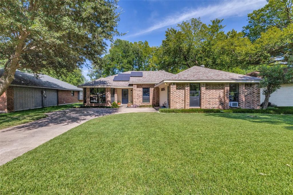 3010 Rambling Drive, Dallas