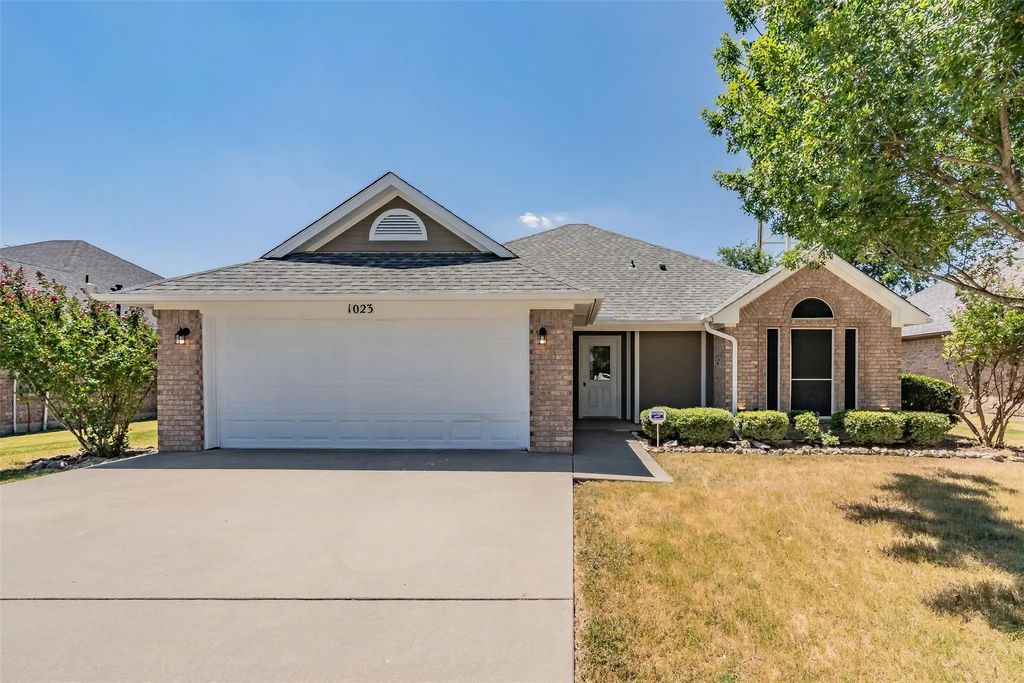 1023 Porter Place, Sanger