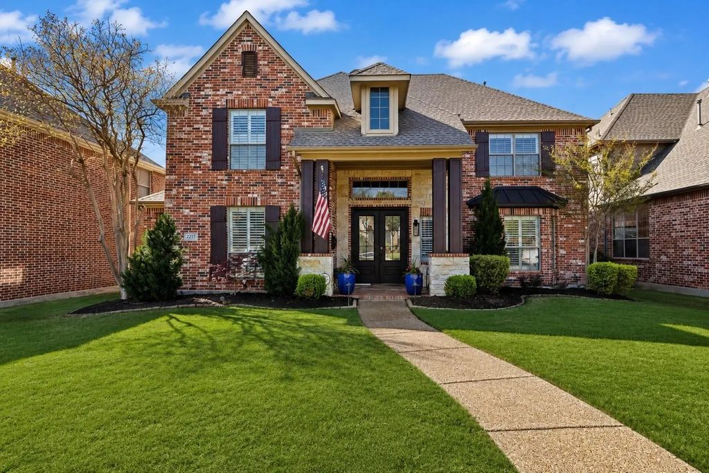 2217 Landoine Lane, Lewisville