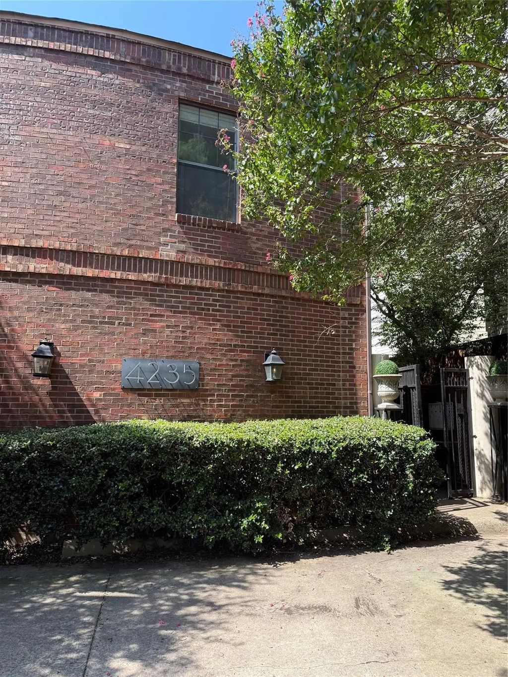 4235 Gilbert, Dallas