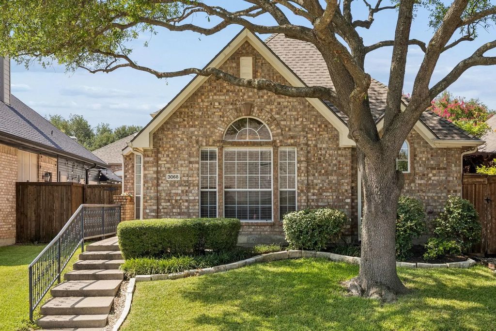 3068 Sawtooth Drive, Plano