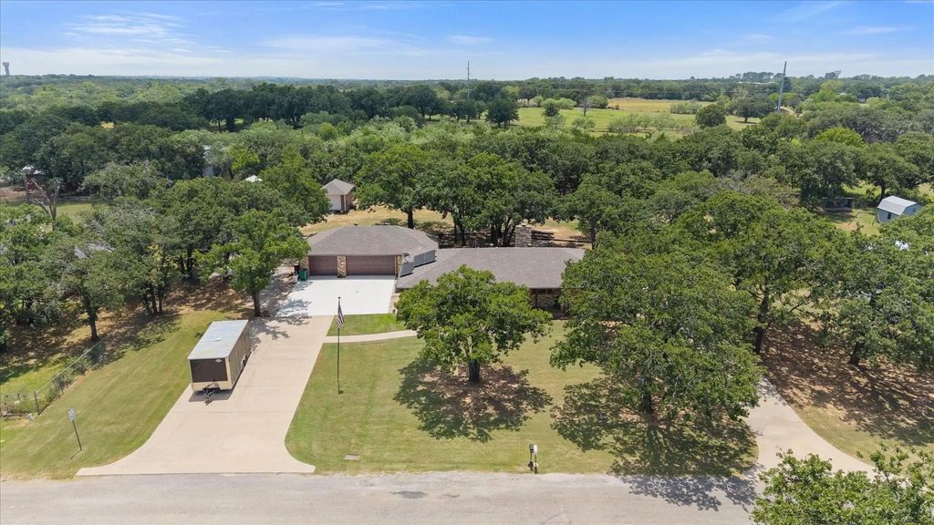 902 Greenbriar Drive, Joshua