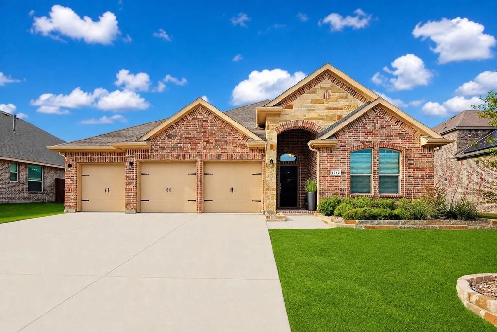 3712 Rolling Meadows Drive, Grand Prairie