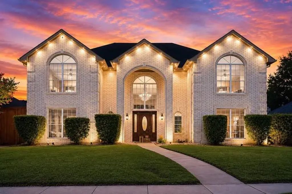 2141 Teal Court, Lewisville