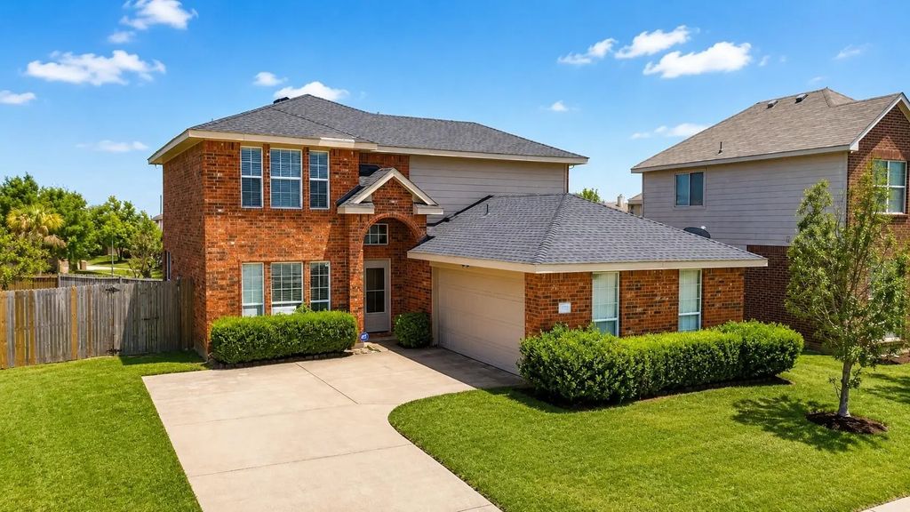 812 Cayotillo Street, Lancaster
