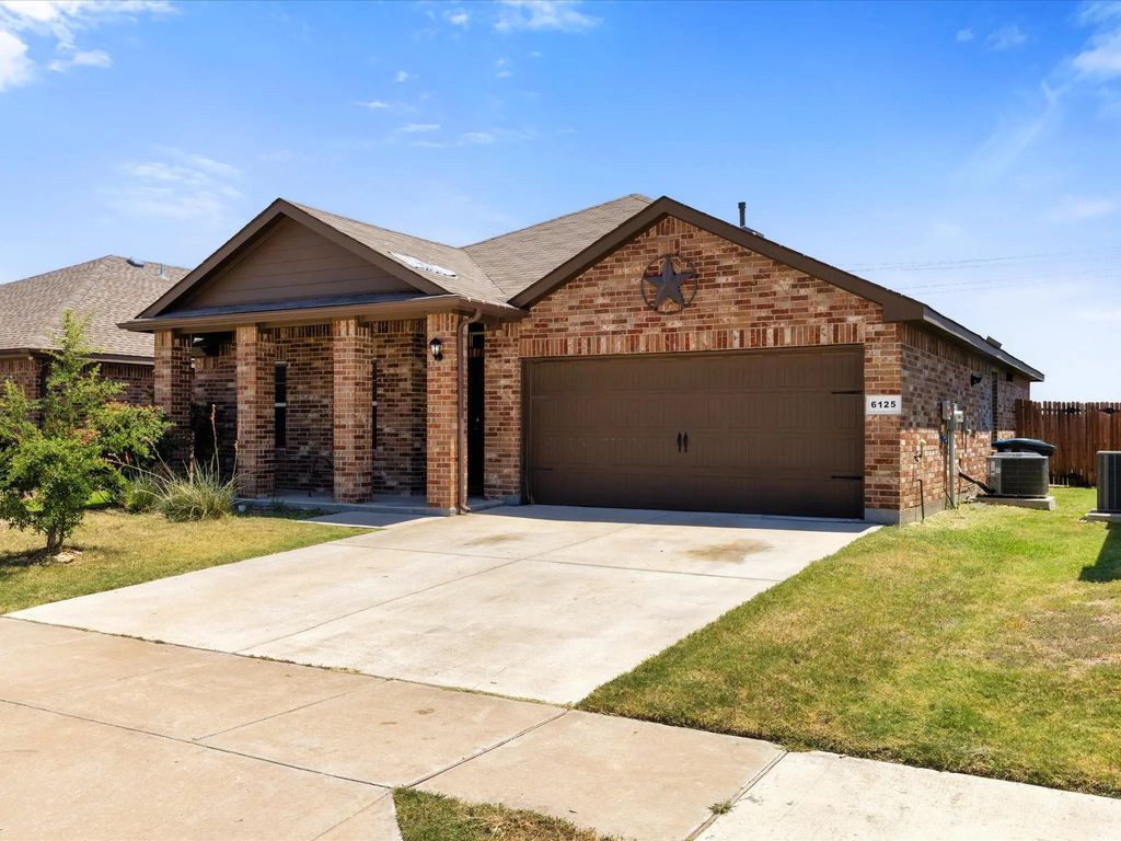 6125 General Store Way, Fort Worth