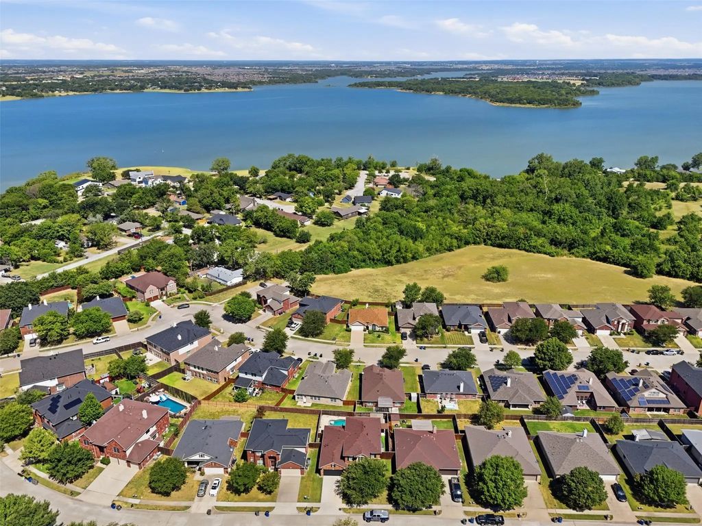 221 Flatwood Drive, Little Elm
