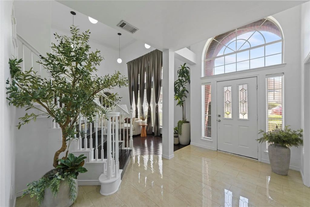 3533 Lark Meadow Way, Dallas