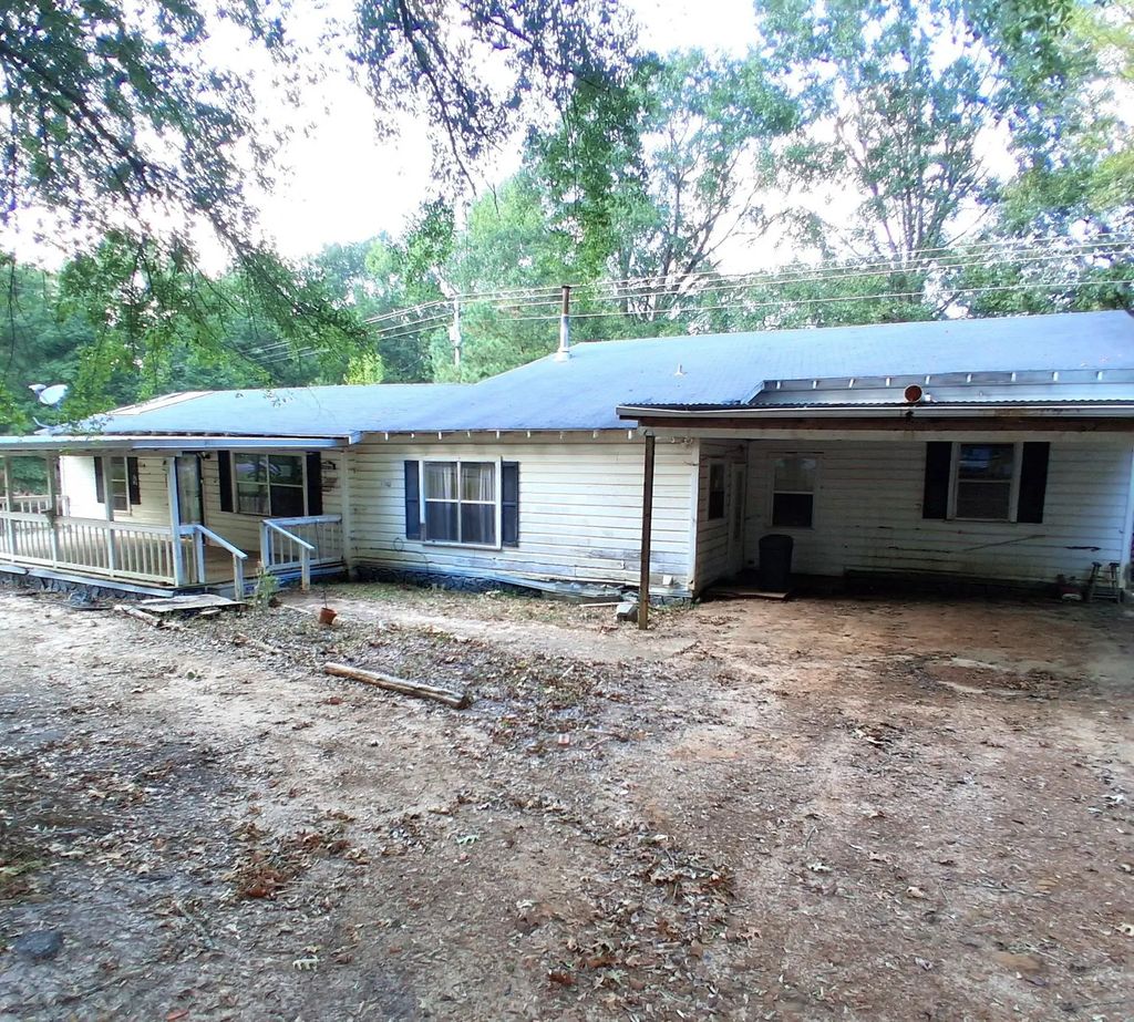 3200 Fm 1399, Linden