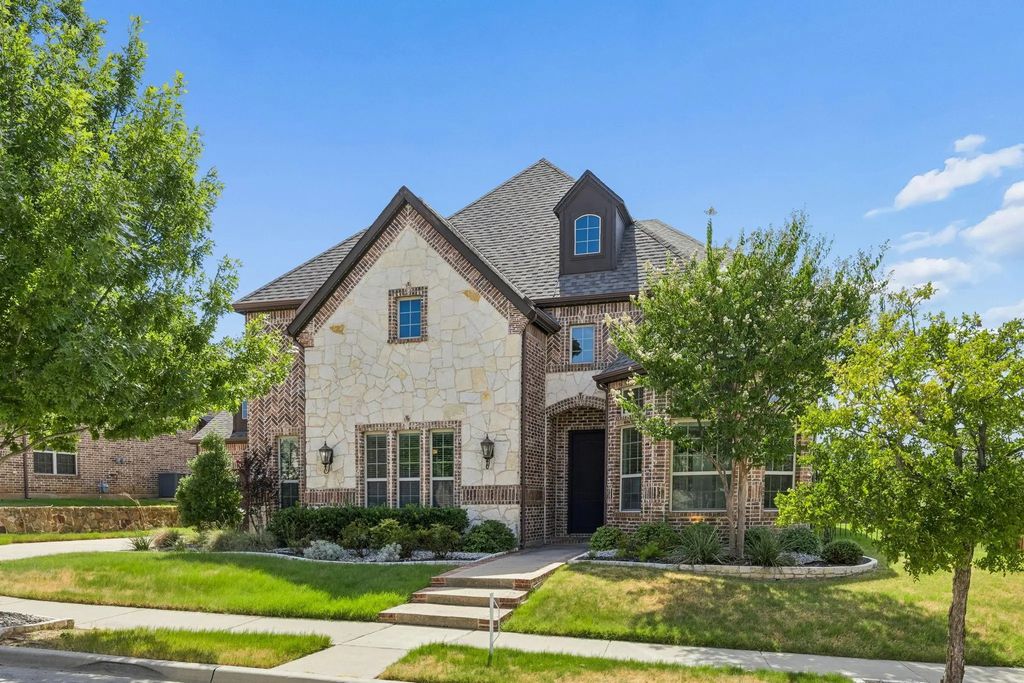 400 Winding Ridge Trail, Southlake