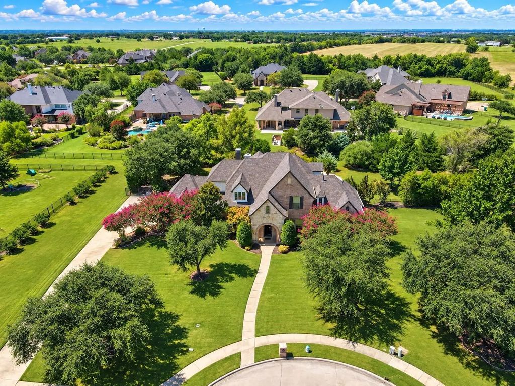 2 Westchester Court, Heath
