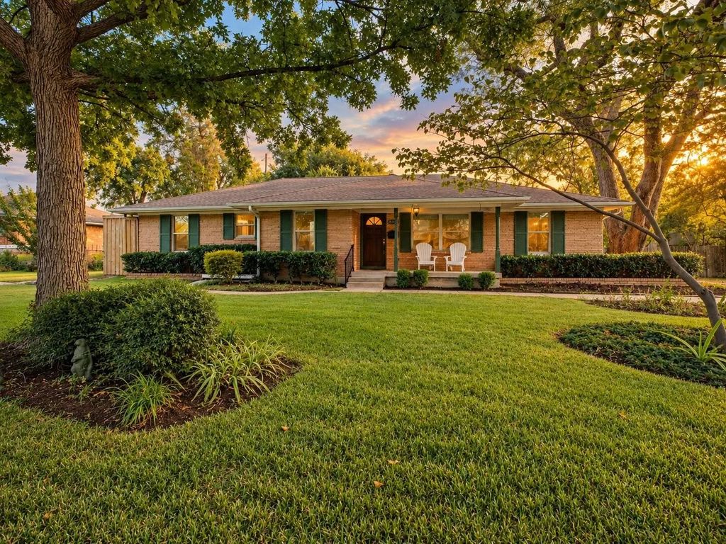 3056 Randy Lane, Farmers Branch