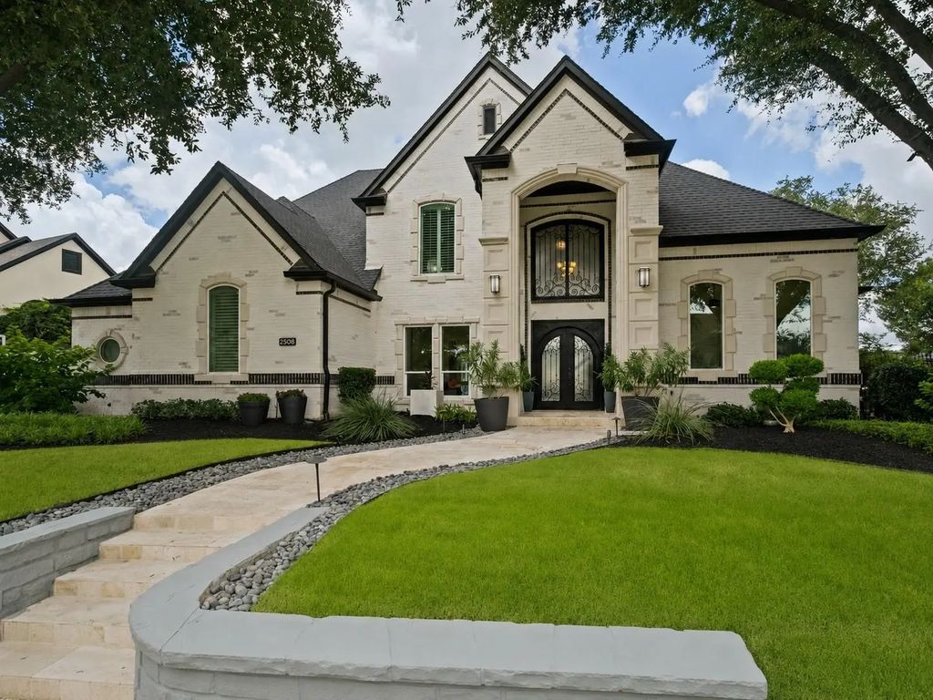 2508 Independence Road, Colleyville