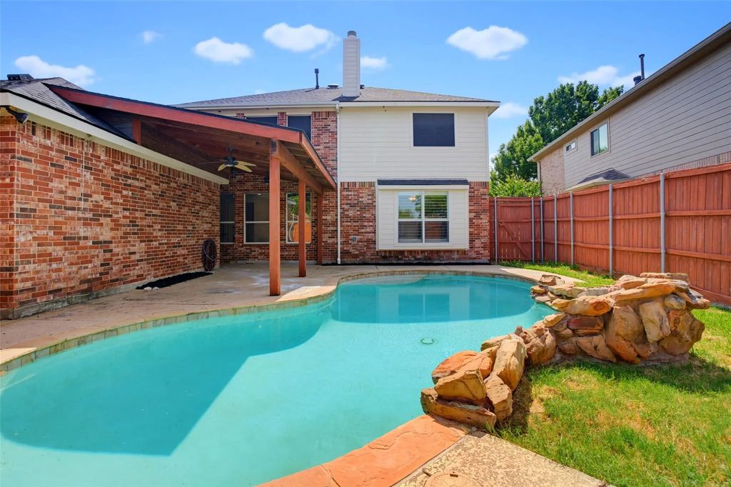 1402 Bradford Trace Drive, Allen