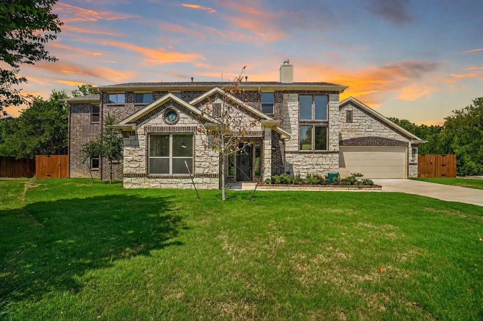 Photo of Listing #21346128