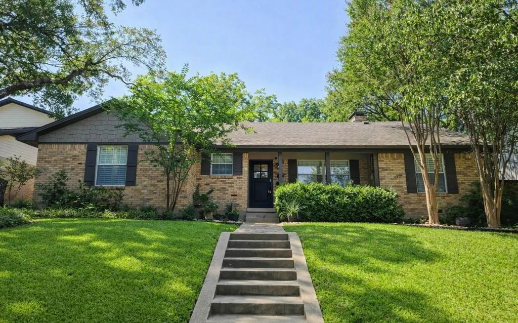 9784 Maplehill Drive, Dallas