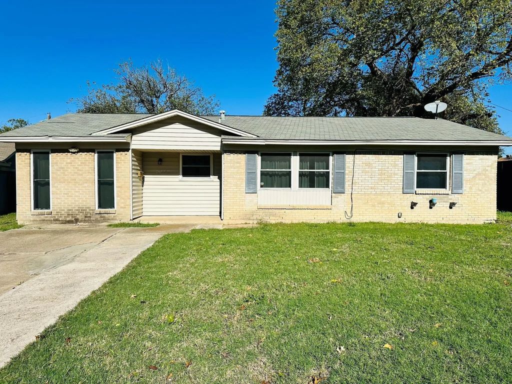 14255 Queens Chapel Road, Farmers Branch