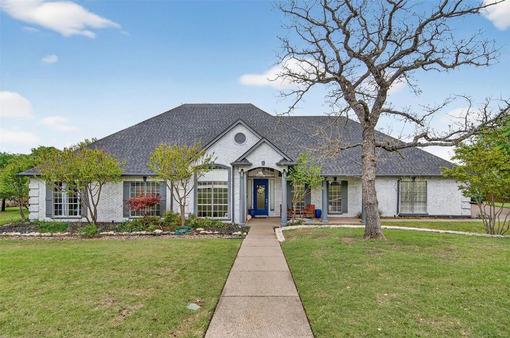 1202 Forest Park Drive, Weatherford