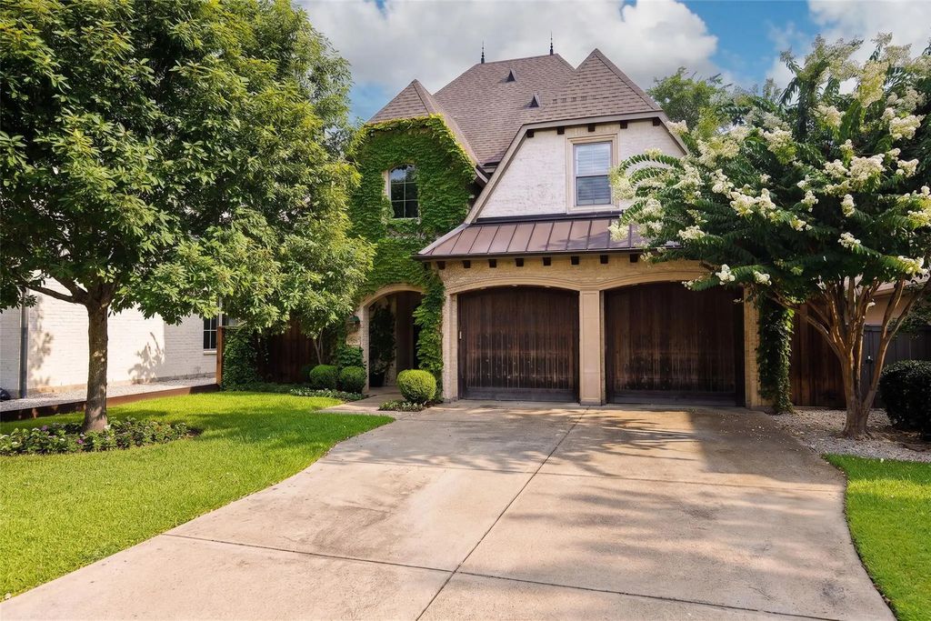 5726 W Hanover Avenue, Dallas