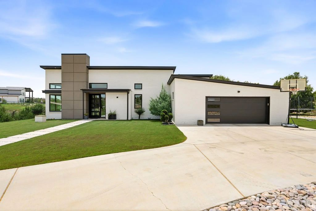 2088 Eagles Ridge Drive, Weatherford
