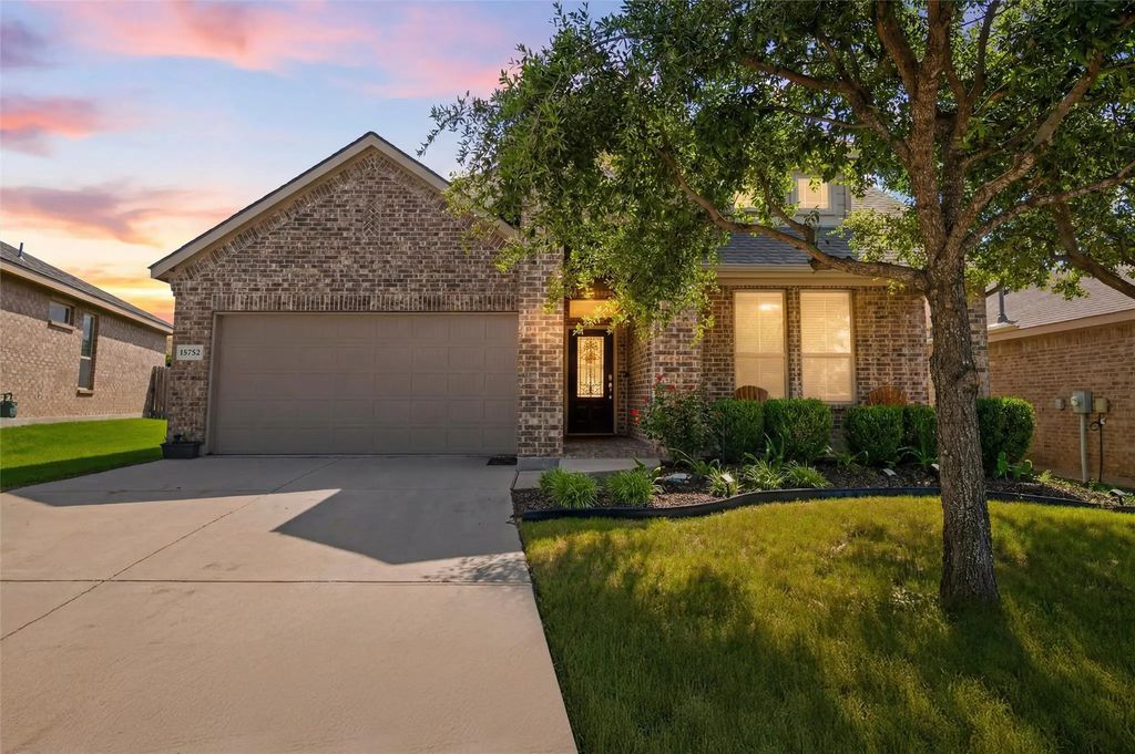15752 Mirasol Drive, Fort Worth