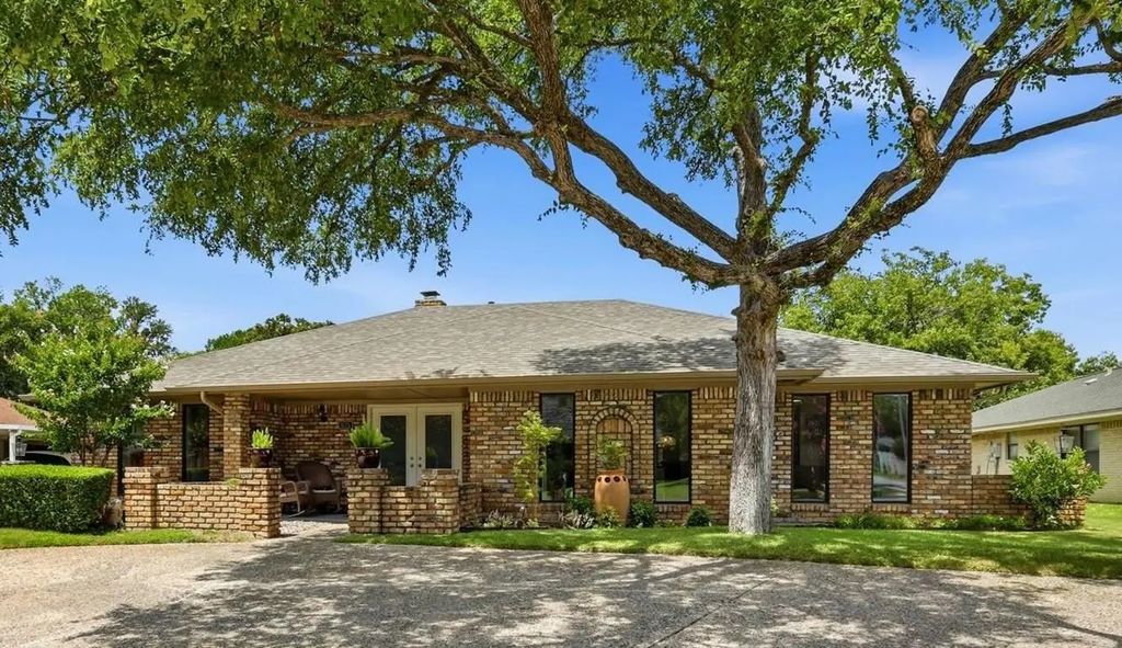 625 Bellah Drive, Irving