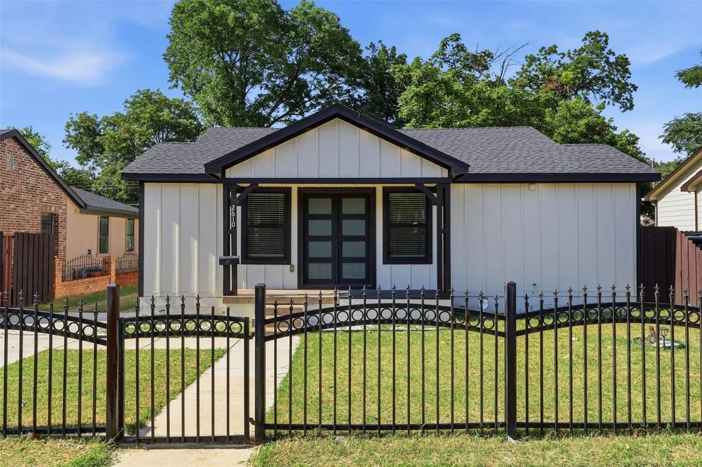 2610 Sharon Street, Dallas