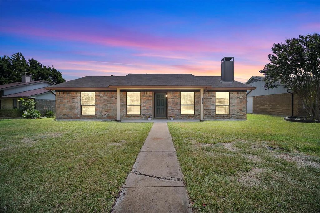 4002 Mountain Pass Drive, Plano