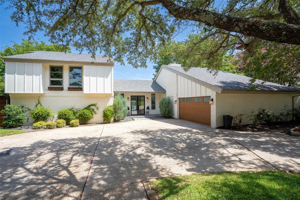1904 Woodstock Drive, Colleyville
