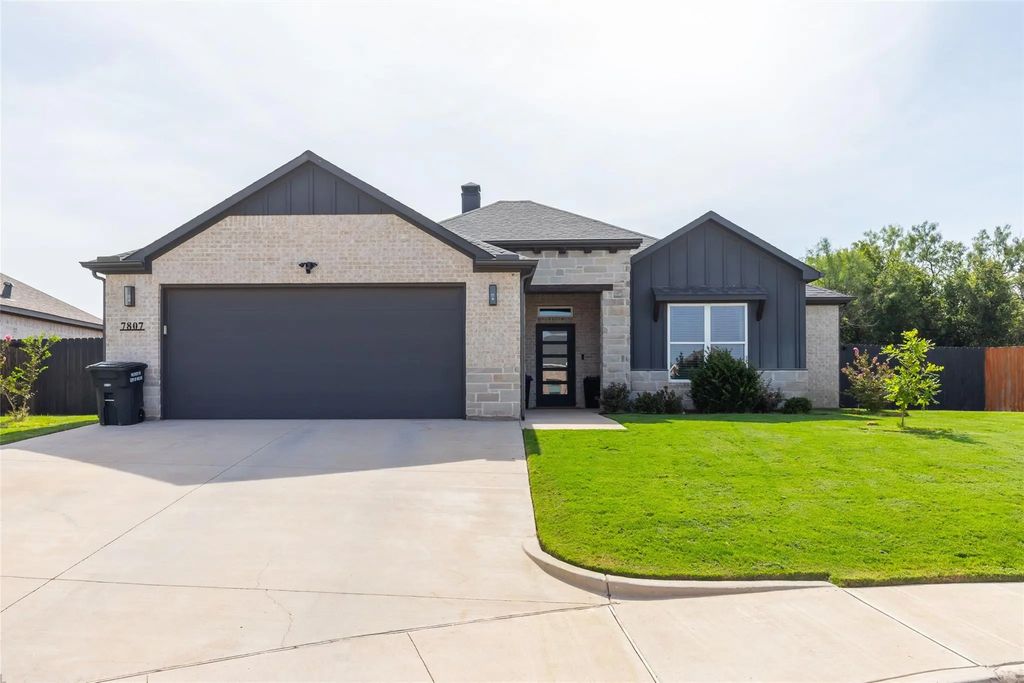 7807 Colwood Court, Abilene