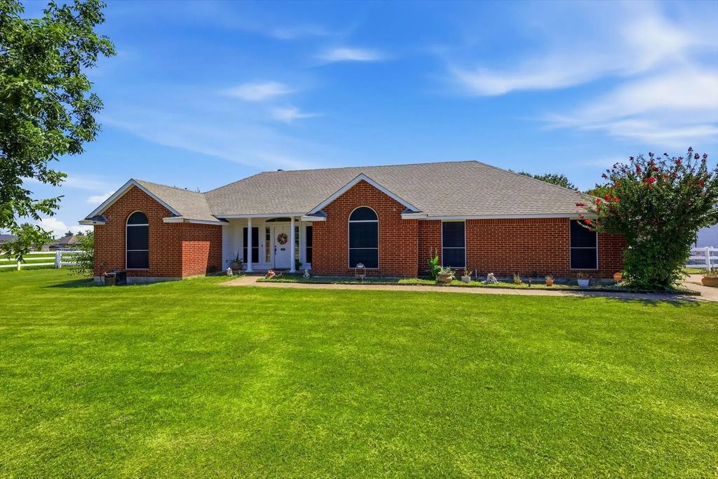1328 Pierce Road, Red Oak