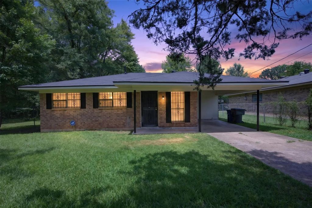 1864 Christopher Glen Street, Shreveport