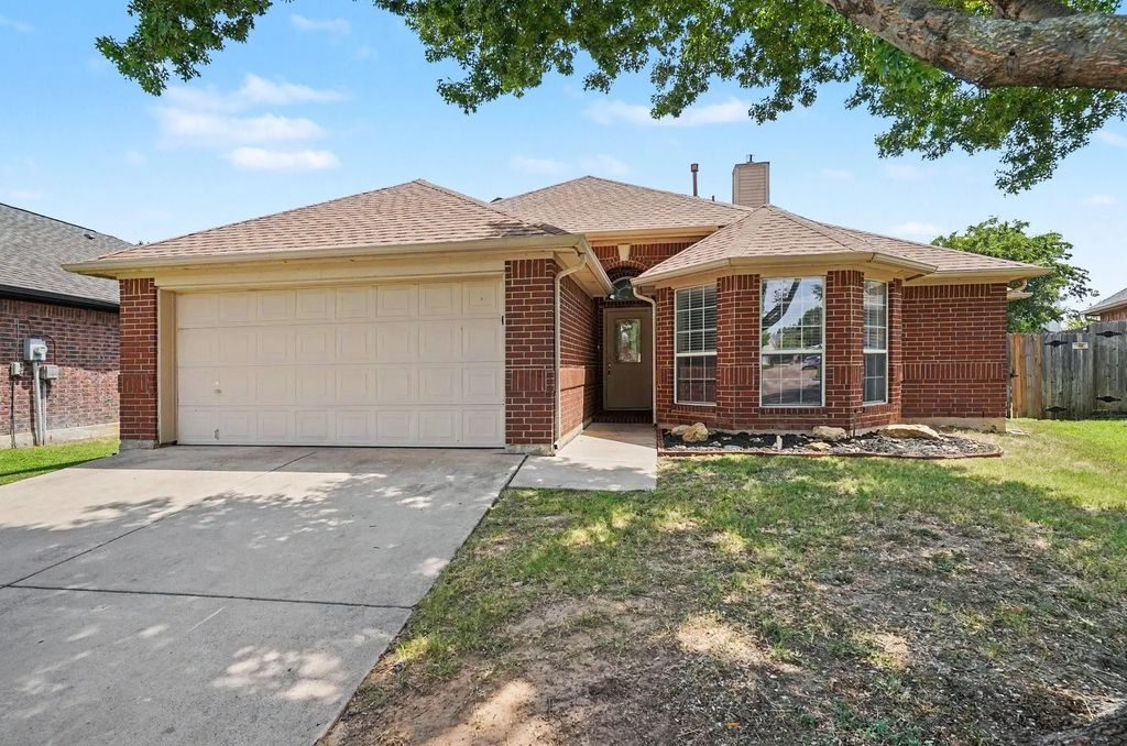 4968 Happy Trail, Fort Worth