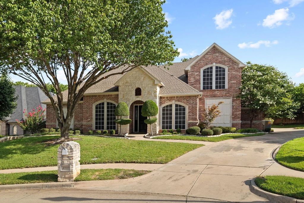 4909 Lakewood Drive, Colleyville
