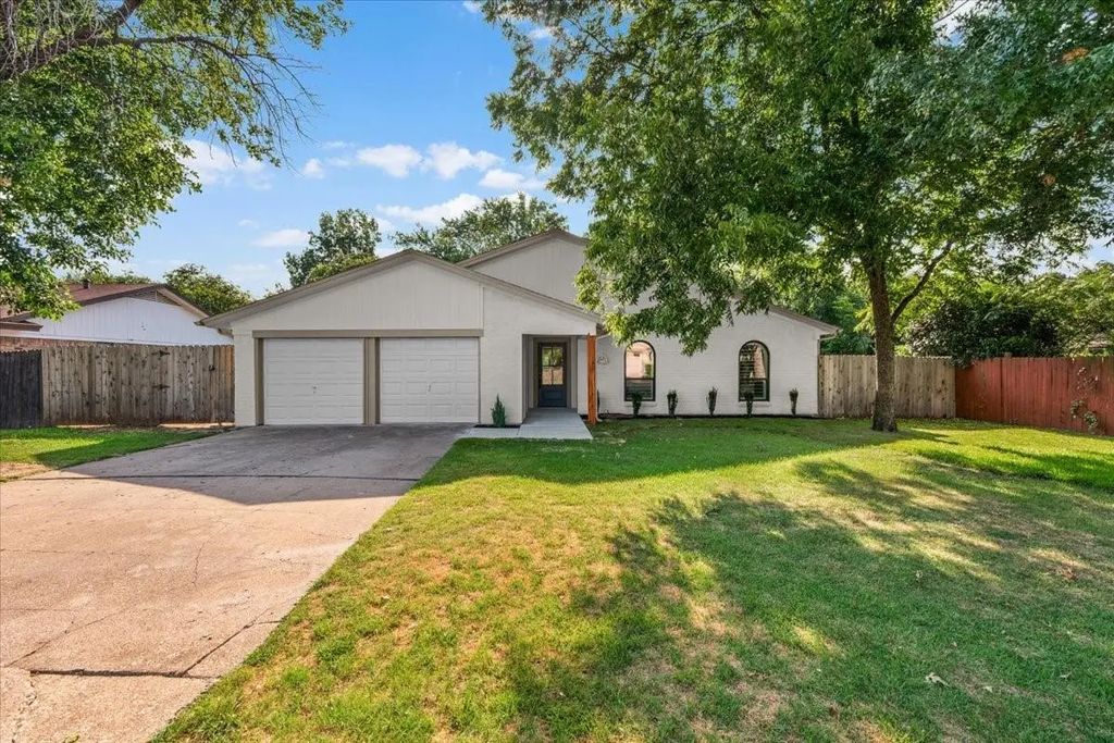 6504 Massey Court, North Richland Hills