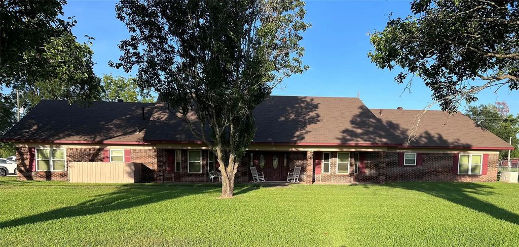 591 Riverfront Road, Coushatta