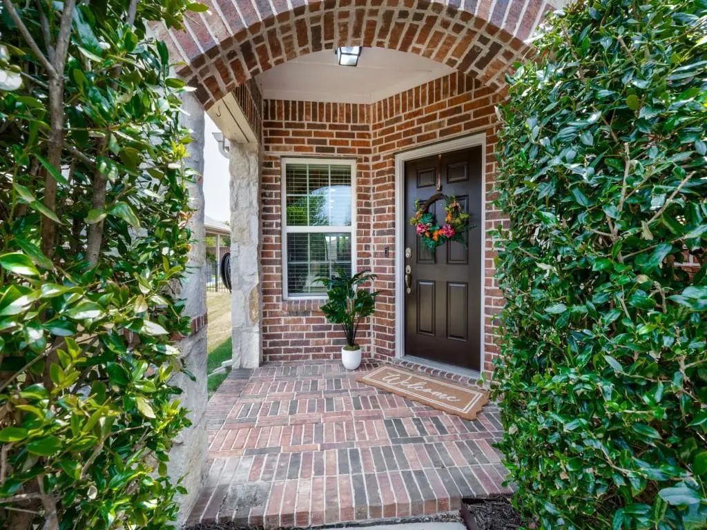7928 Cool River Drive, Frisco