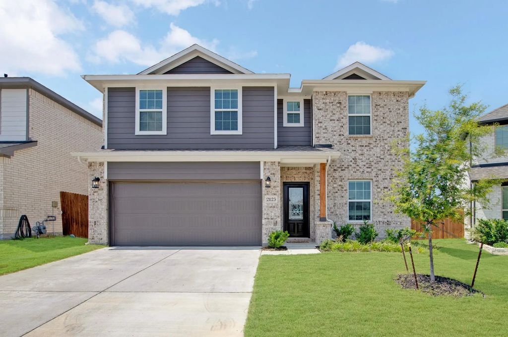 2123 Milligan Street, Forney