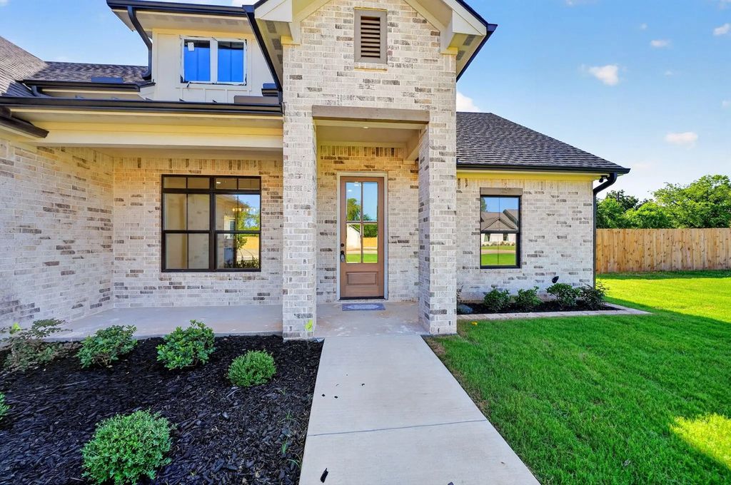 306 Grace Lane, Athens