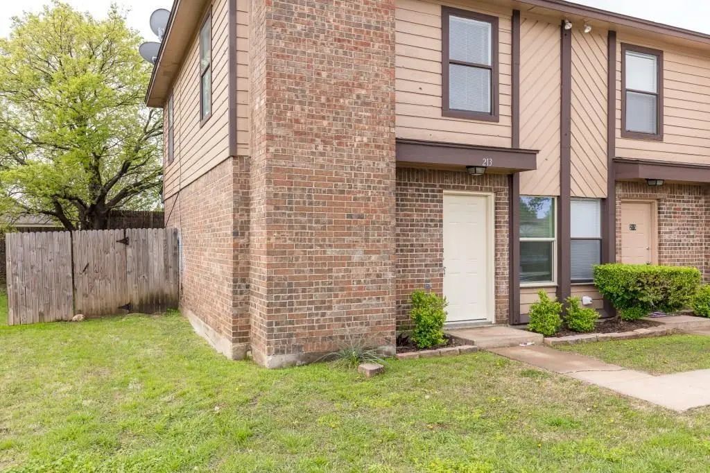 213 Cambridge Drive, Saginaw