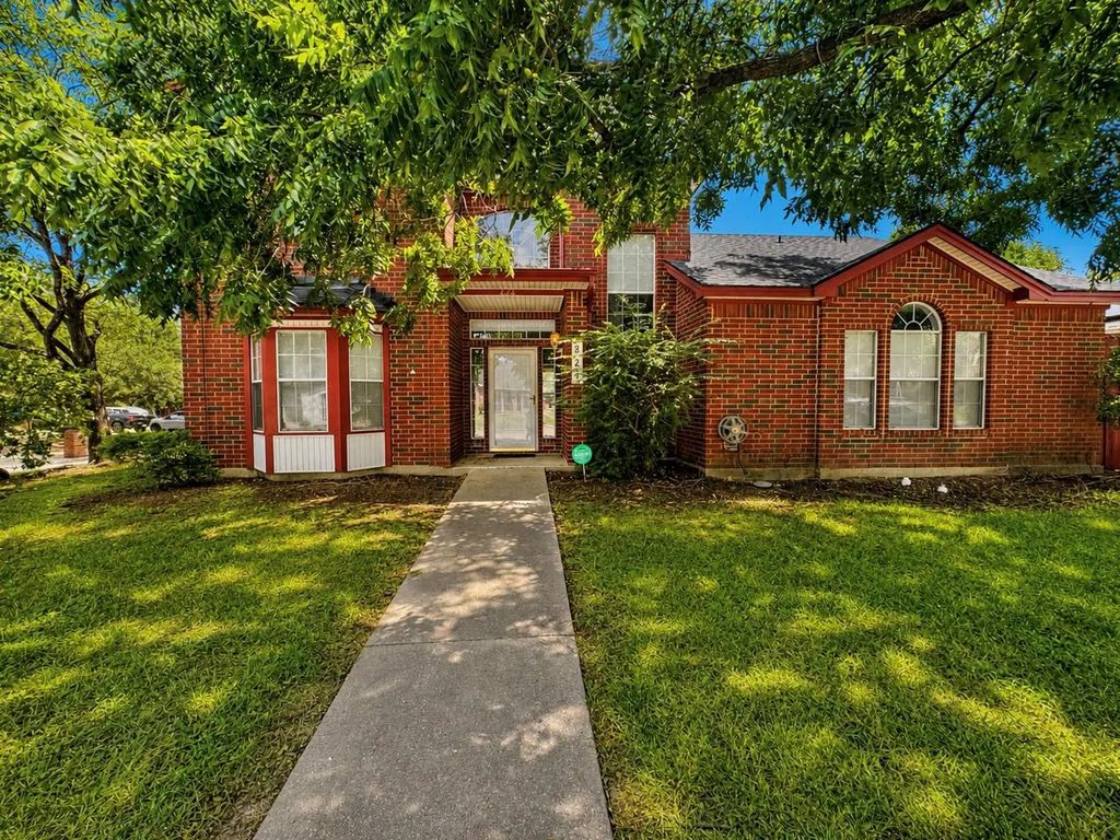 824 Elm Falls Place, Mesquite