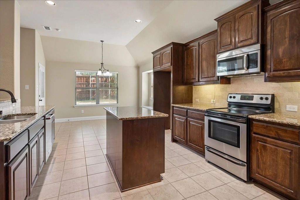3413 Cedar Lane, Melissa