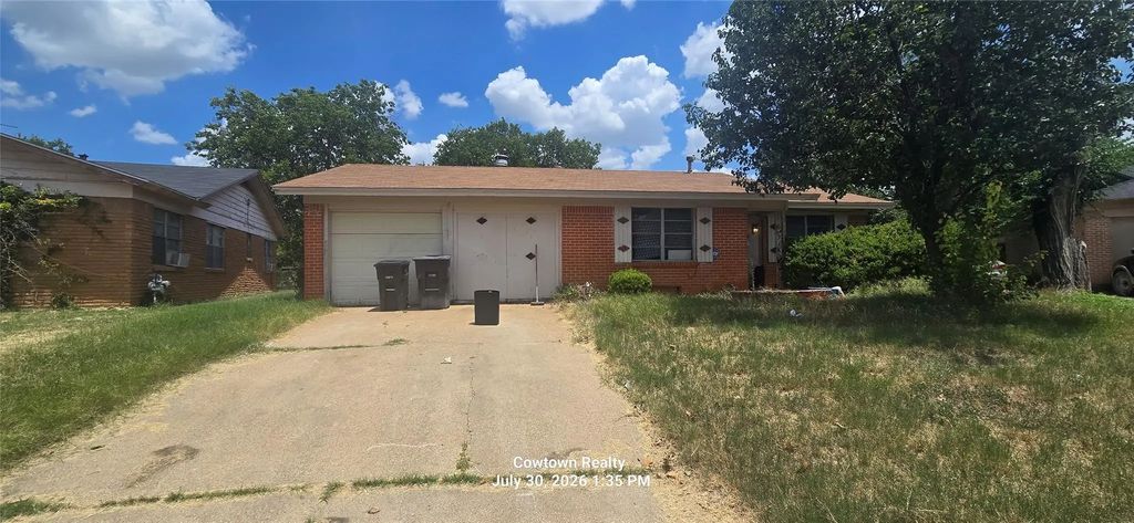1053 Cole Court, Fort Worth