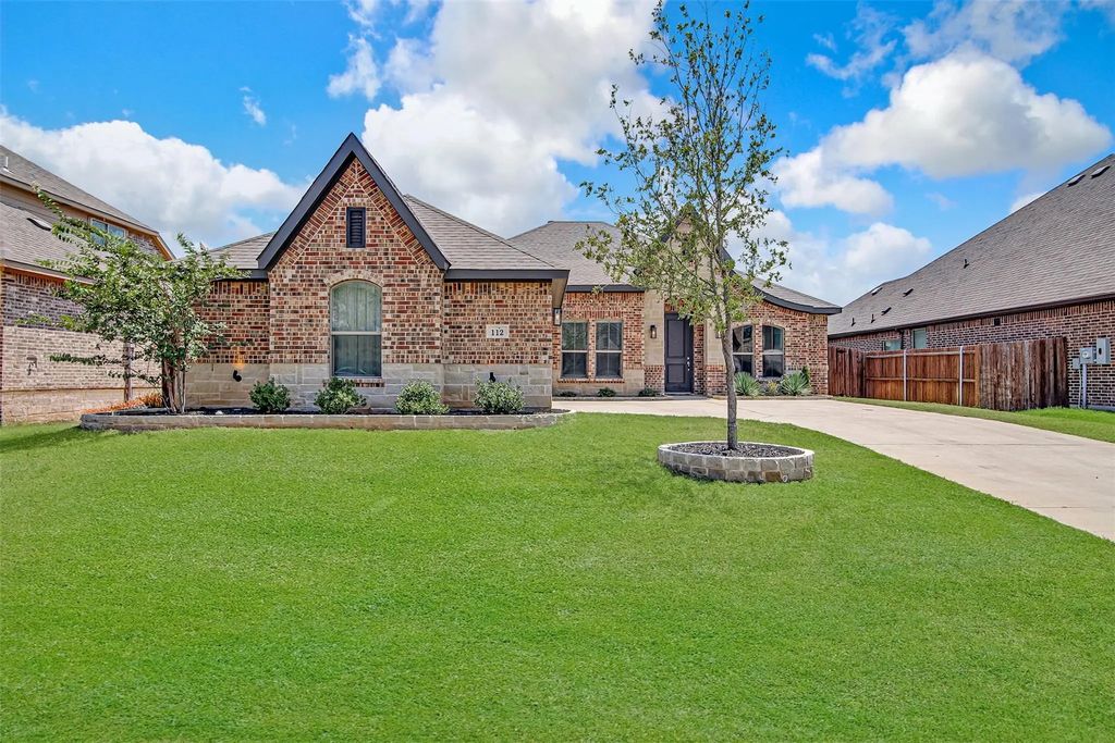 112 Mockingbird Hill Drive, Joshua