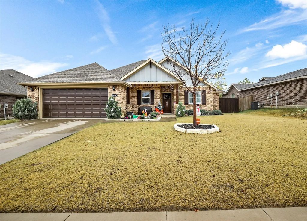 4006 Kensington Drive, Sanger