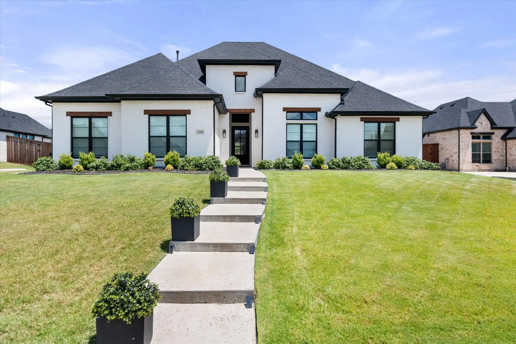 Photo of Listing #21347230
