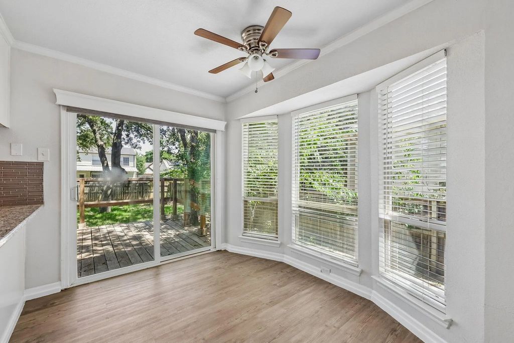 6833 Parkwood Drive, North Richland Hills