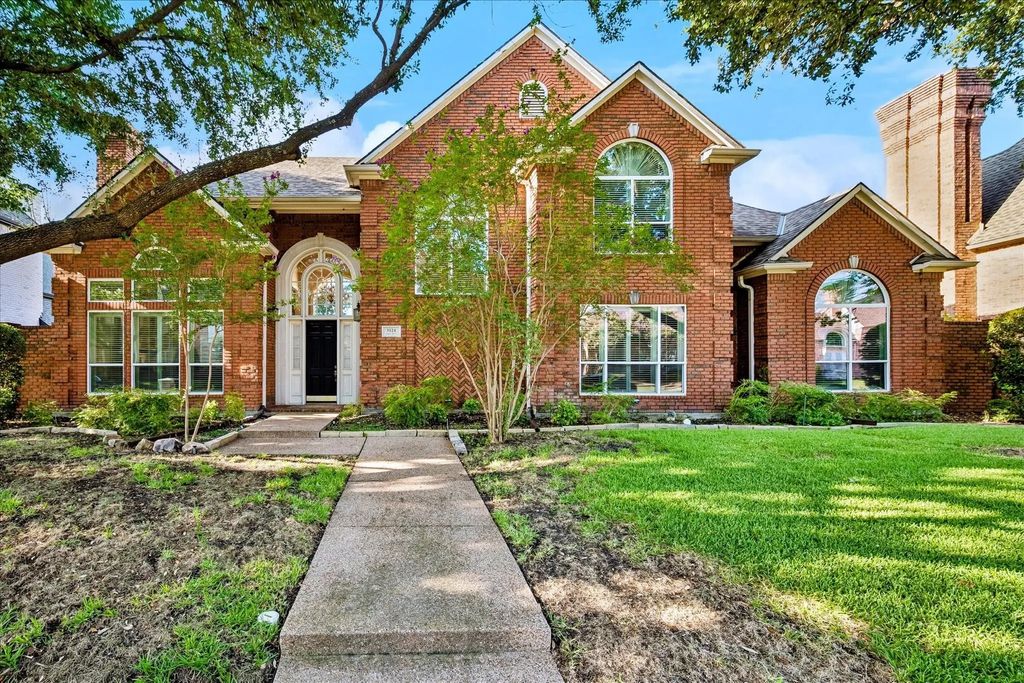 5124 Summit Hill Drive, Dallas